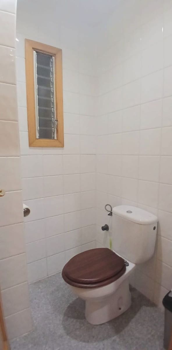 Escritório para arrendar em Las Palmas de Gran Canaria - 950 € (Ref: 9978092)