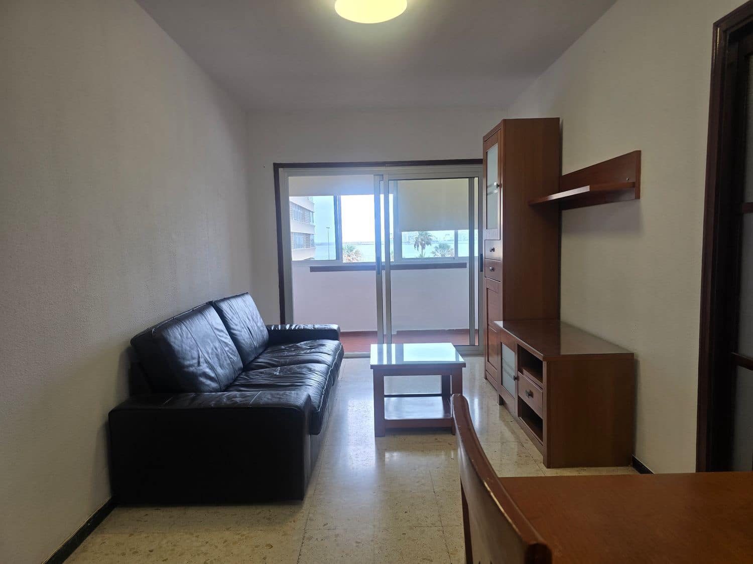 Appartement de 3 chambres à louer à Las Palmas de Gran Canaria avec garage - 1 000 € (Ref: 9993750)