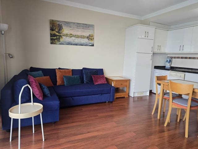 Apartamento de 2 habitaciones en Arinaga, Agüimes en alquiler con garaje - 1.235 € (Ref: 9997968)