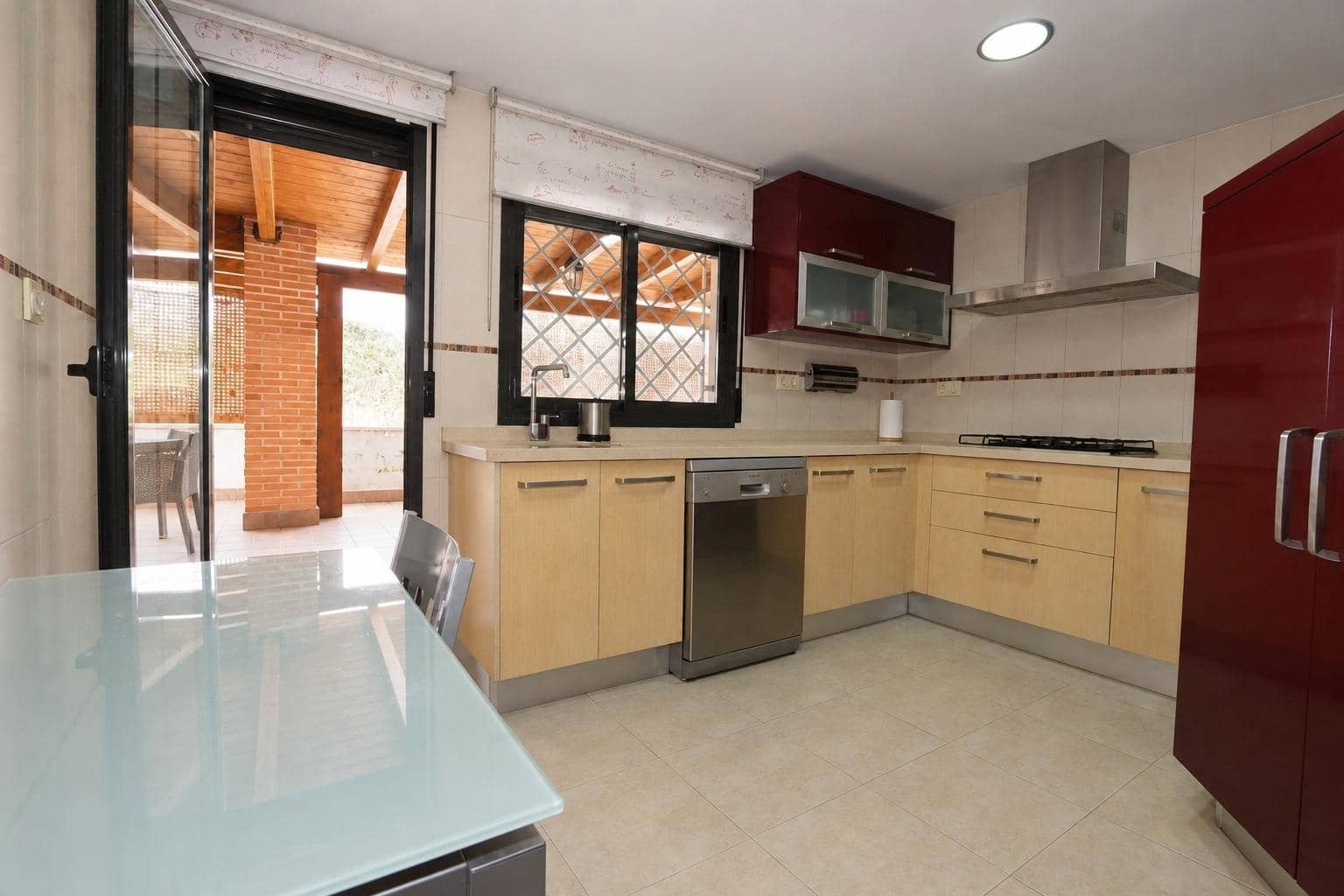 Piso de 3 habitaciones en Mazarrón en alquiler con garaje - 750 € (Ref: 10038719)