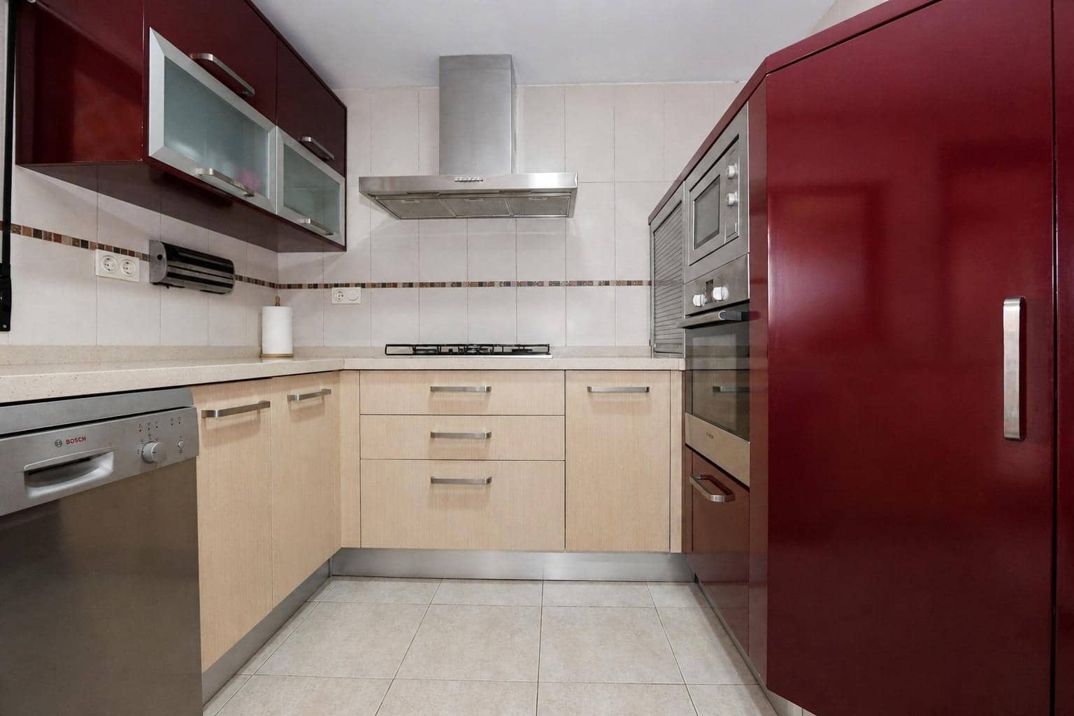 Piso de 3 habitaciones en Mazarrón en alquiler con garaje - 750 € (Ref: 10038719)