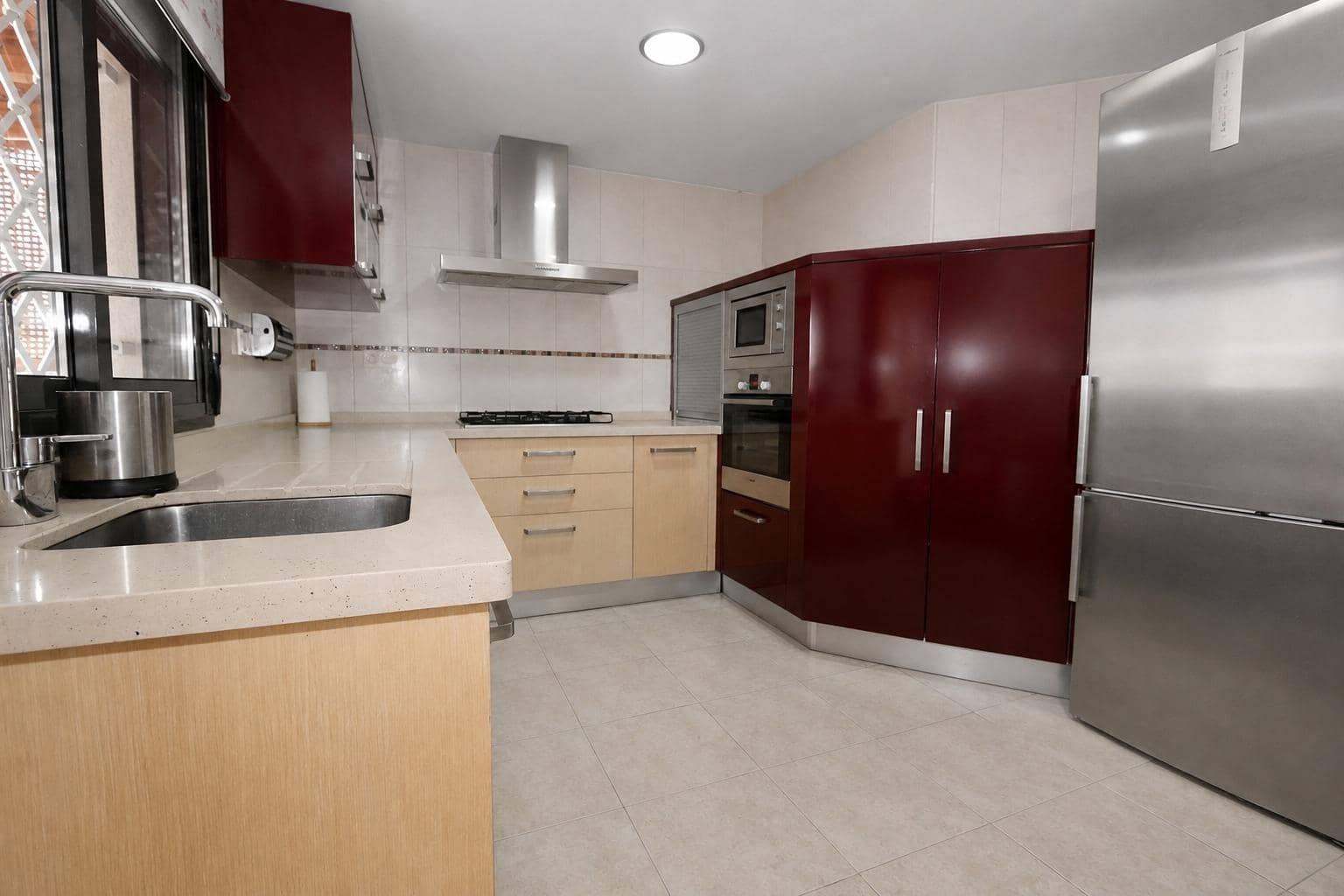 Piso de 3 habitaciones en Mazarrón en alquiler con garaje - 750 € (Ref: 10038719)