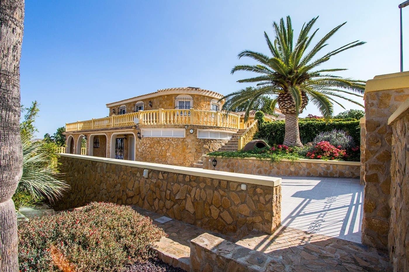 Chalet de 6 habitaciones en Camposol en venta con piscina garaje - 780.000 € (Ref: 4925114)