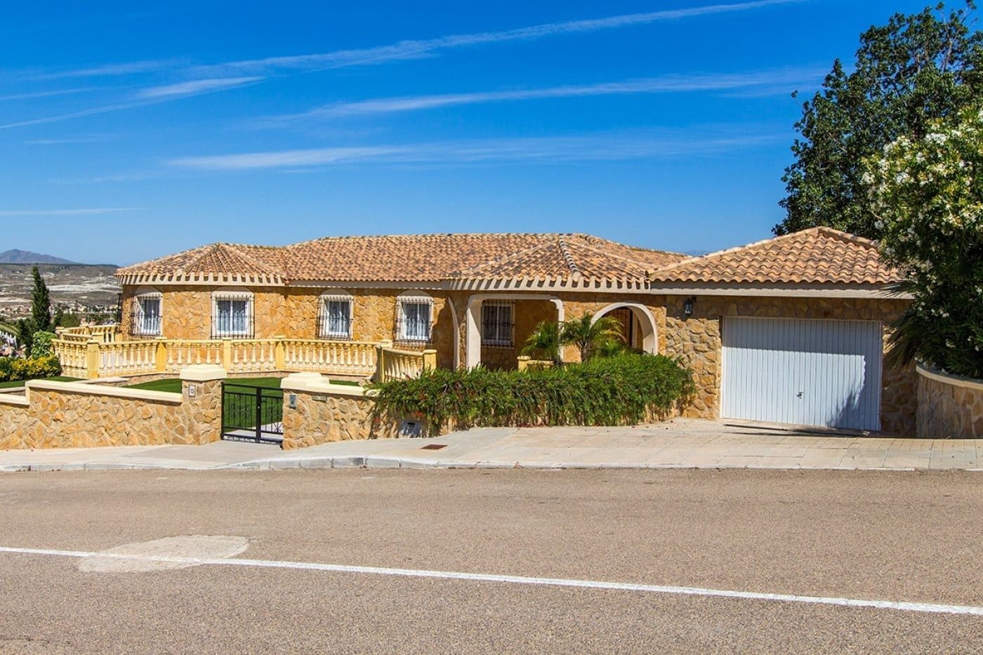 Chalet de 6 habitaciones en Camposol en venta con piscina garaje - 780.000 € (Ref: 4925114)