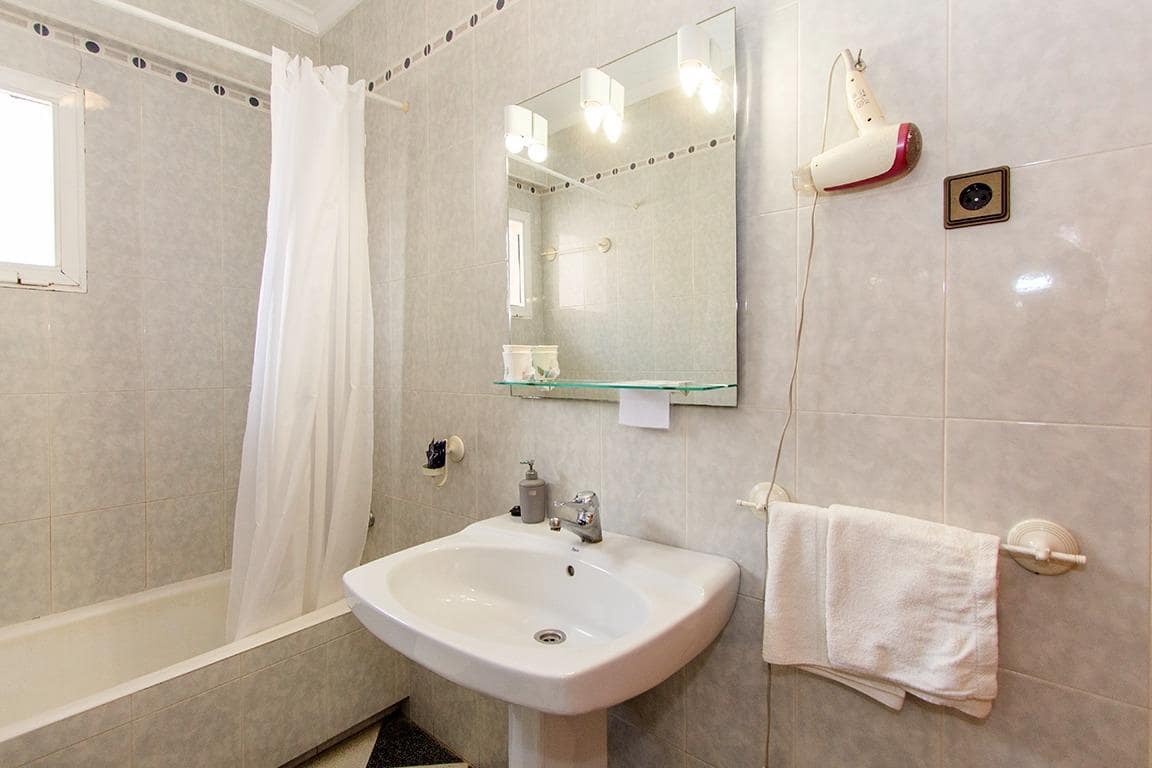 14 quarto Hotel para venda em Mazarron - 450 000 € (Ref: 8676021)