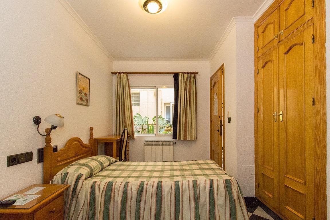 14 quarto Hotel para venda em Mazarron - 450 000 € (Ref: 8676021)