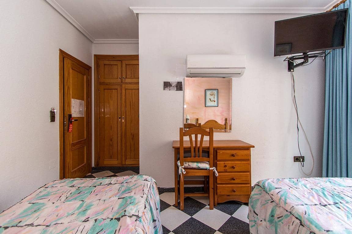 14 quarto Hotel para venda em Mazarron - 450 000 € (Ref: 8676021)