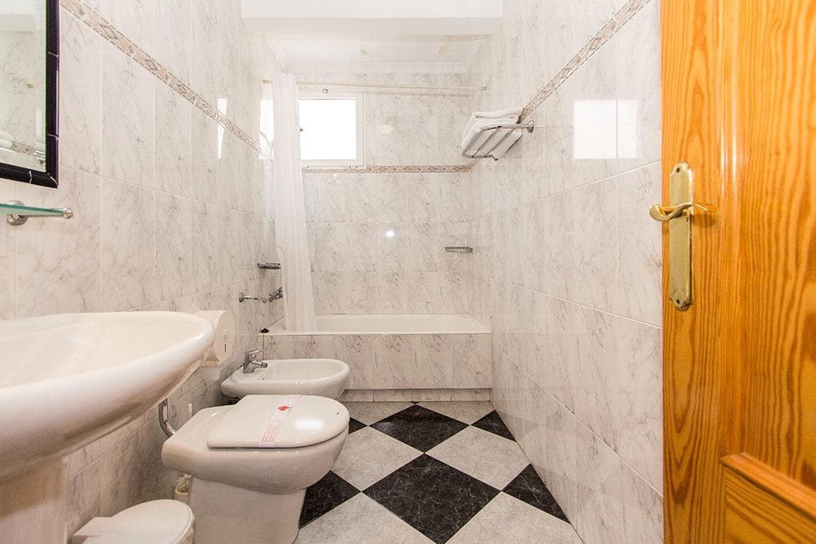 14 quarto Hotel para venda em Mazarron - 450 000 € (Ref: 8676021)