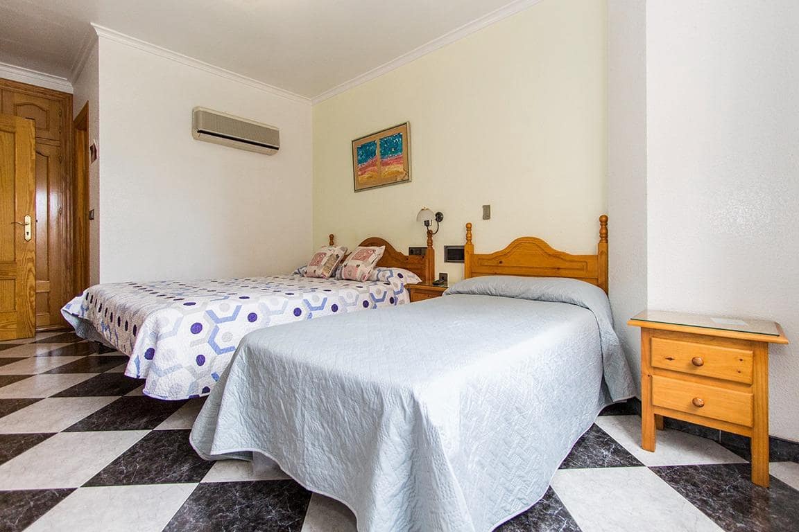 14 quarto Hotel para venda em Mazarron - 450 000 € (Ref: 8676021)