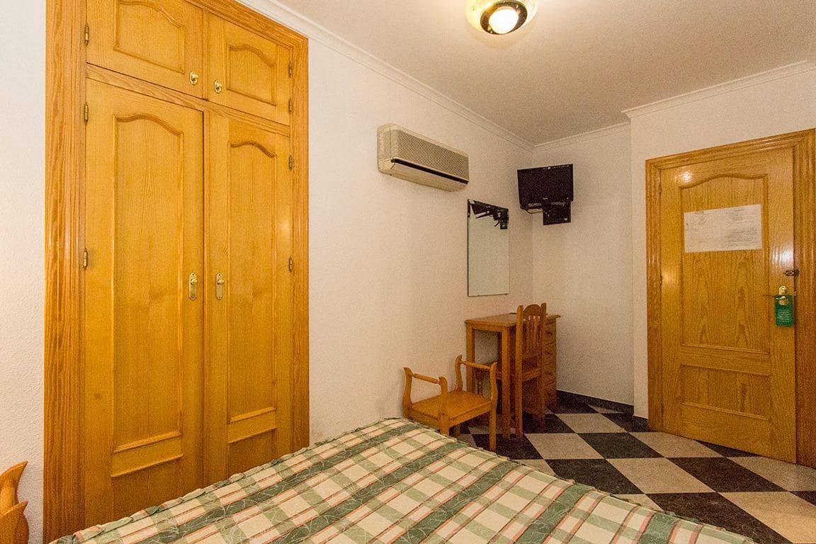 14 quarto Hotel para venda em Mazarron - 450 000 € (Ref: 8676021)