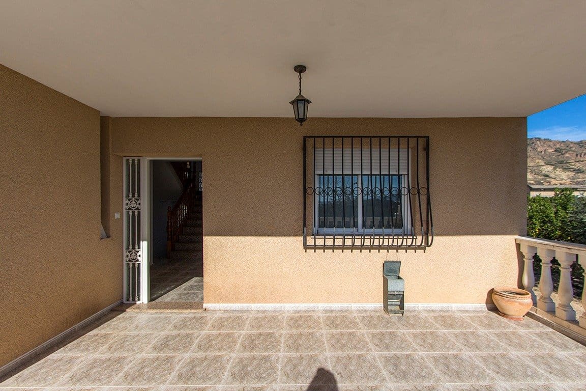 4 bedroom Villa for sale in Alhama de Murcia with garage - € 350,000 (Ref: 9502596)