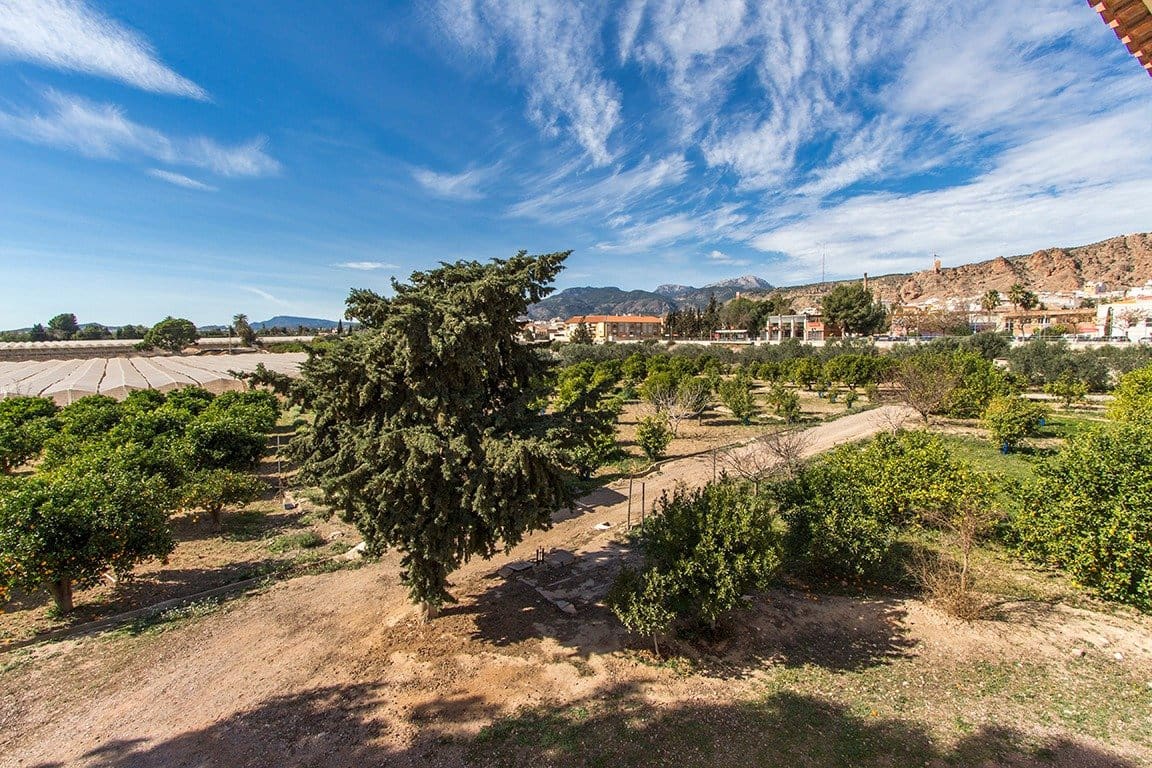 4 bedroom Villa for sale in Alhama de Murcia with garage - € 350,000 (Ref: 9502596)