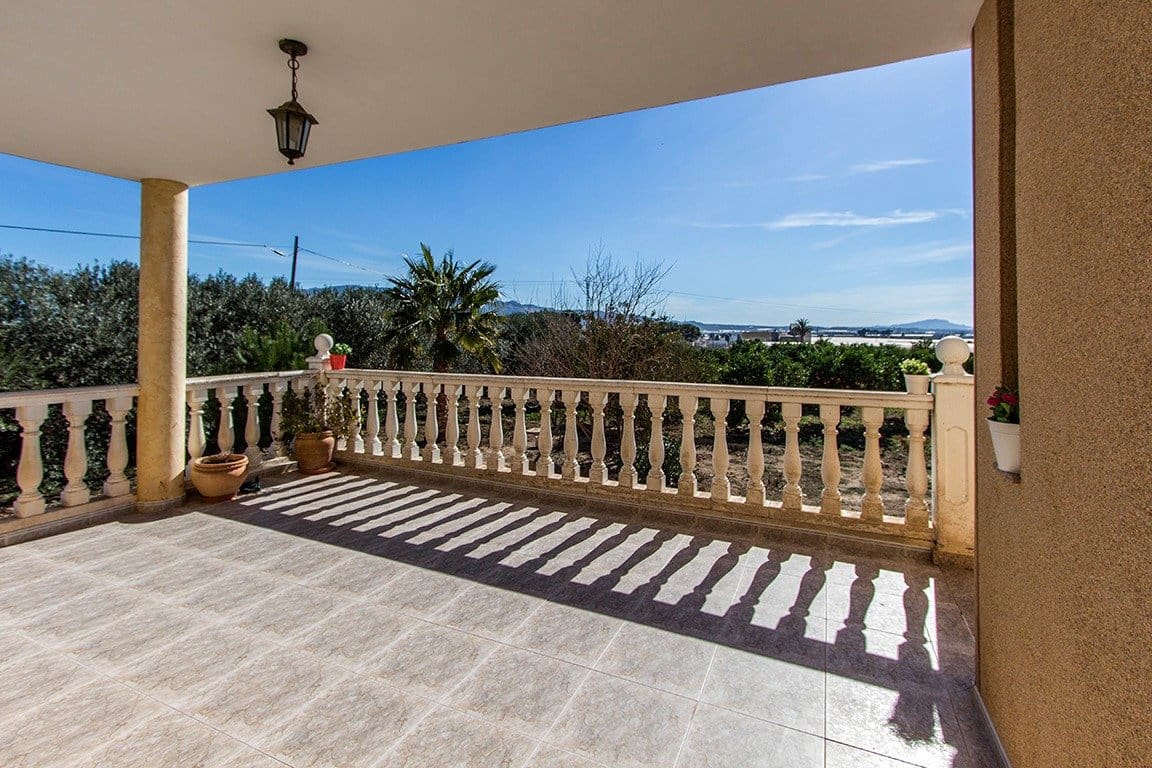 4 bedroom Villa for sale in Alhama de Murcia with garage - € 350,000 (Ref: 9502596)