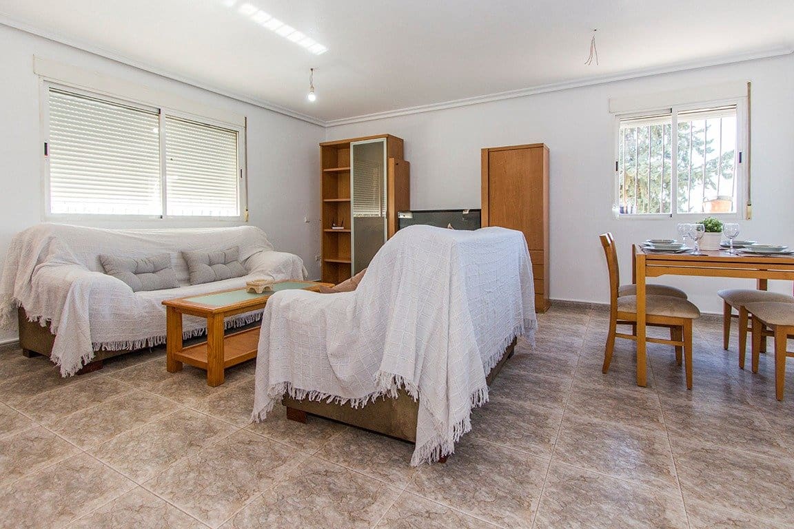 4 bedroom Villa for sale in Alhama de Murcia with garage - € 350,000 (Ref: 9502596)