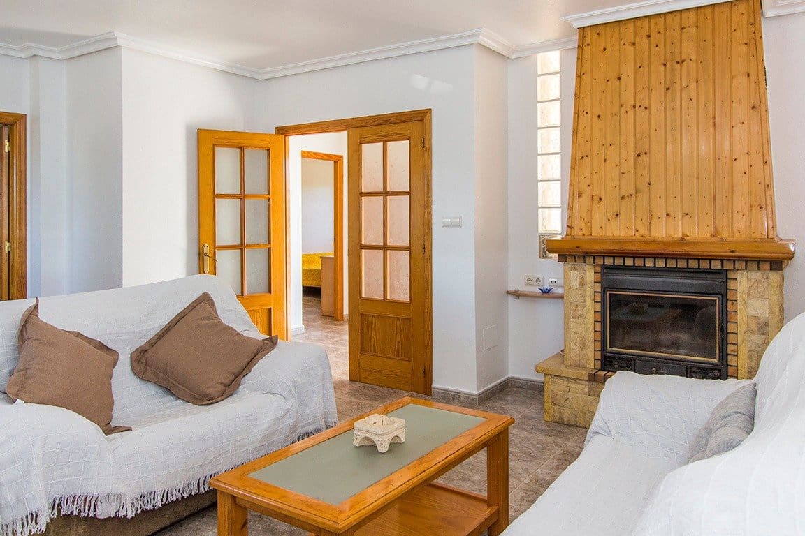 4 bedroom Villa for sale in Alhama de Murcia with garage - € 350,000 (Ref: 9502596)