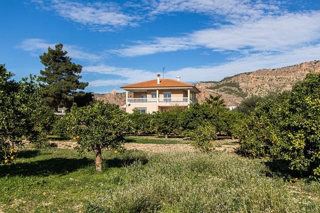 Chalet de 4 habitaciones en Alhama de Murcia en venta con garaje - 350.000 € (Ref: 9502596)