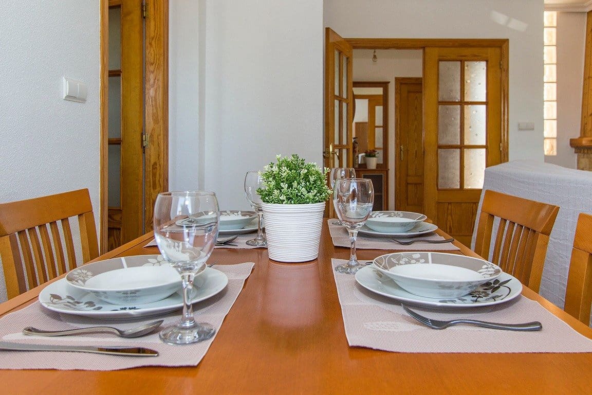 4 bedroom Villa for sale in Alhama de Murcia with garage - € 350,000 (Ref: 9502596)