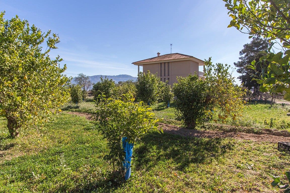 4 bedroom Villa for sale in Alhama de Murcia with garage - € 350,000 (Ref: 9502596)