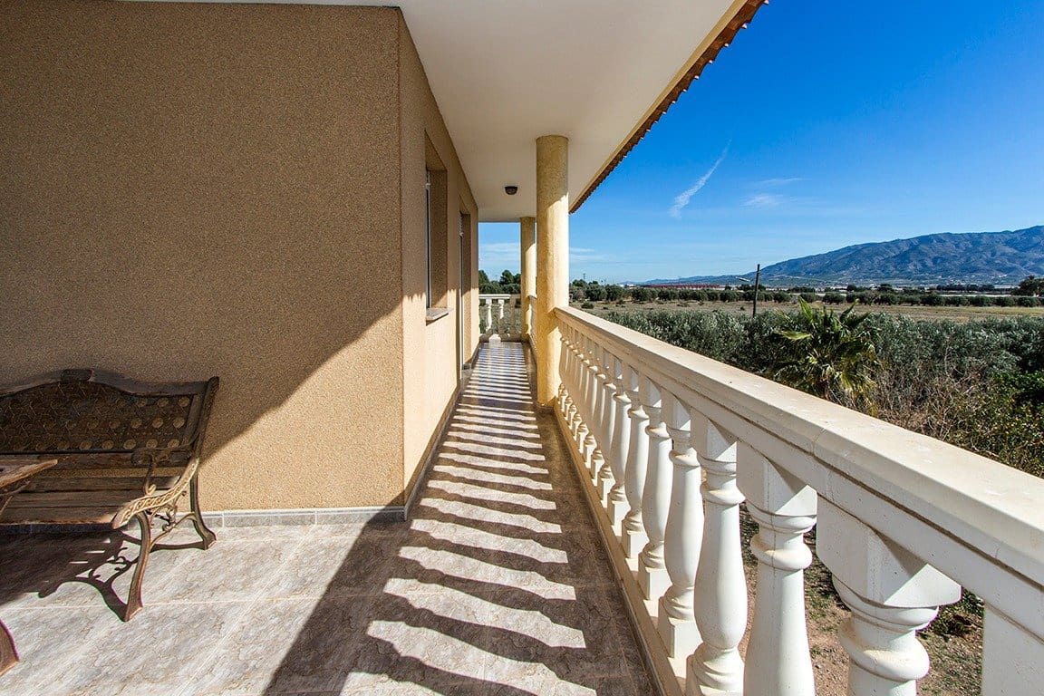 4 bedroom Villa for sale in Alhama de Murcia with garage - € 350,000 (Ref: 9502596)