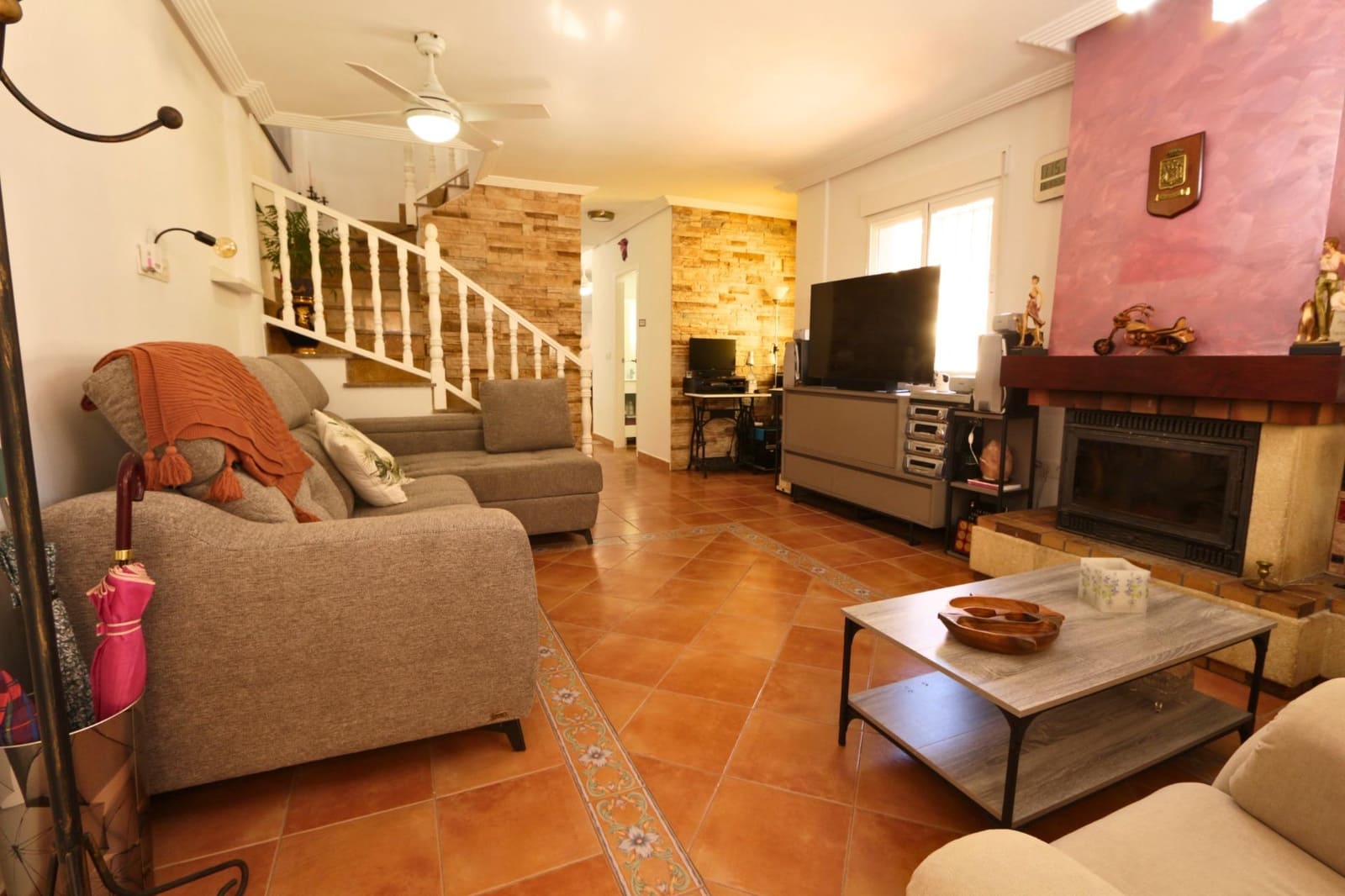 3 bedroom Semi-detached Villa for sale in Alamillo - € 284,500 (Ref: 9599686)