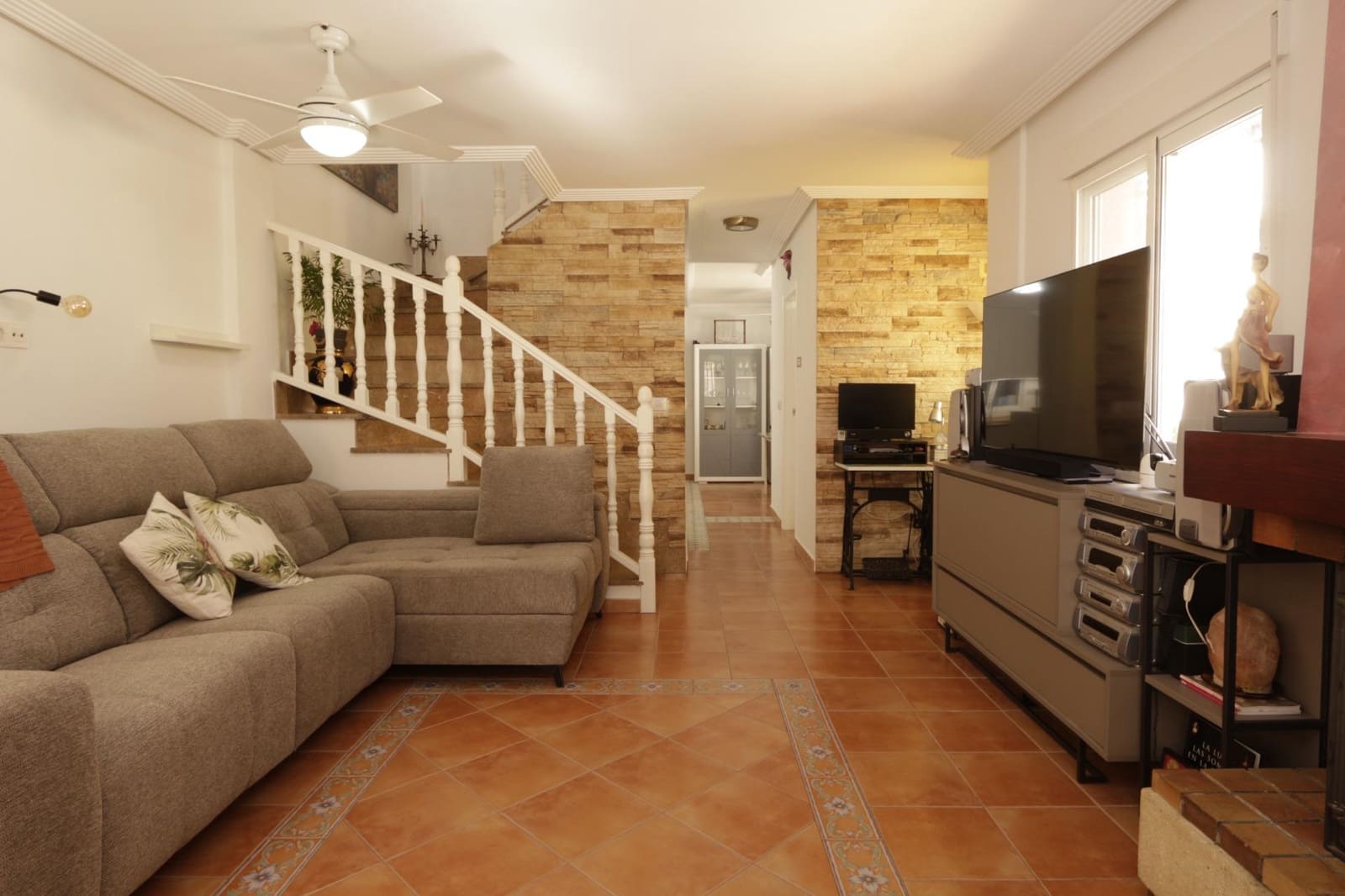 3 bedroom Semi-detached Villa for sale in Alamillo - € 284,500 (Ref: 9599686)