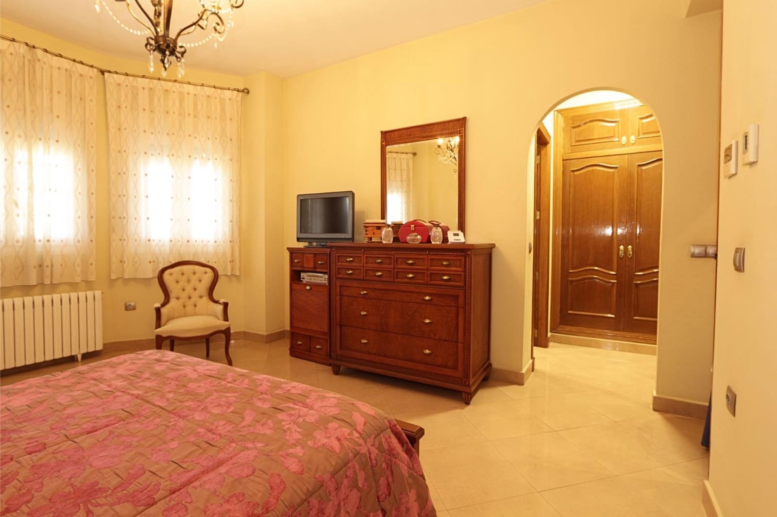 6 soveværelse Villa til salg i Torreaguera med swimmingpool garage - € 850.000 (Ref: 9679991)