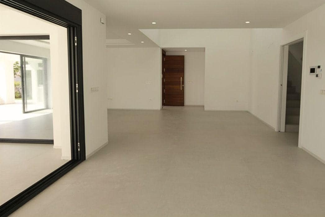 5 sypialnia Willa na sprzedaż w Puerto de Mazarron z basenem garażem - 1 340 000 € (Ref: 9773273)