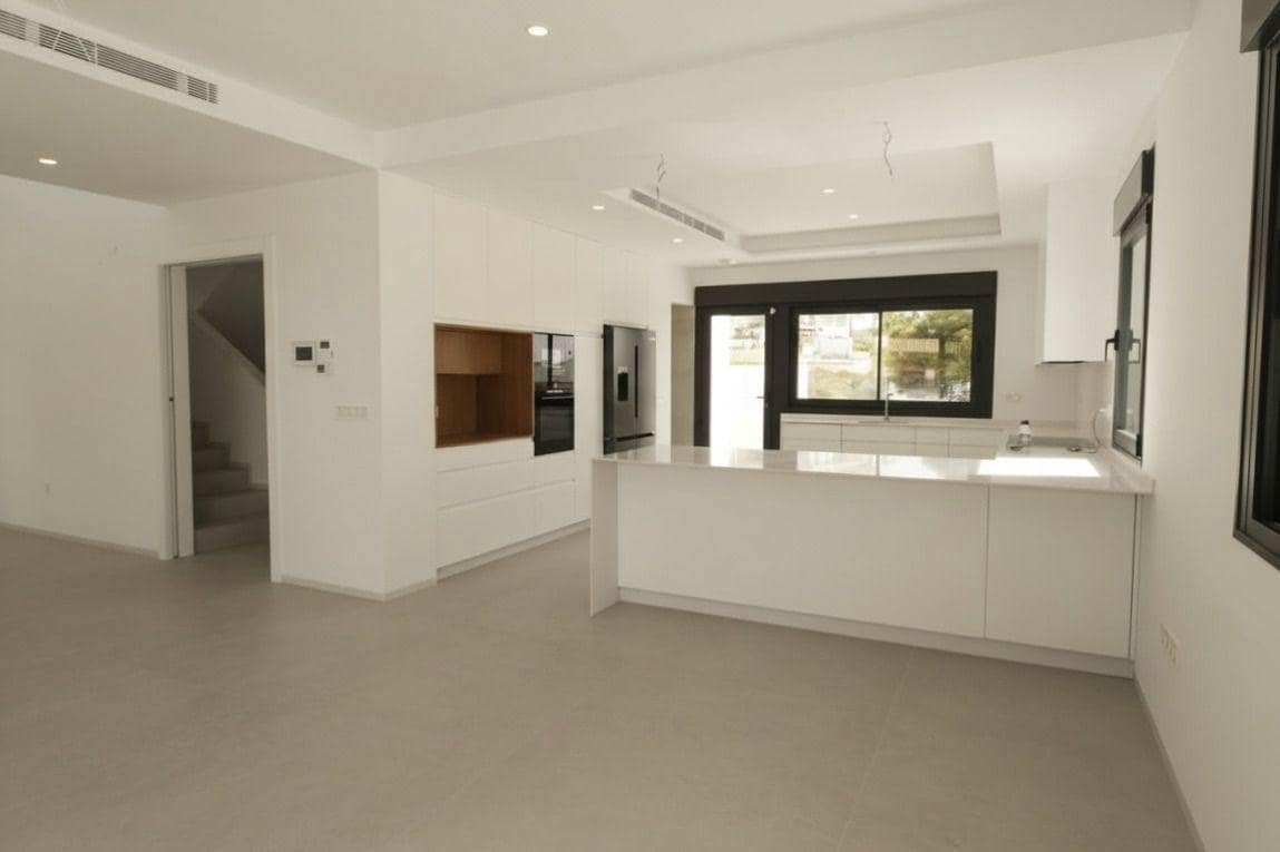 5 sypialnia Willa na sprzedaż w Puerto de Mazarron z basenem garażem - 1 340 000 € (Ref: 9773273)