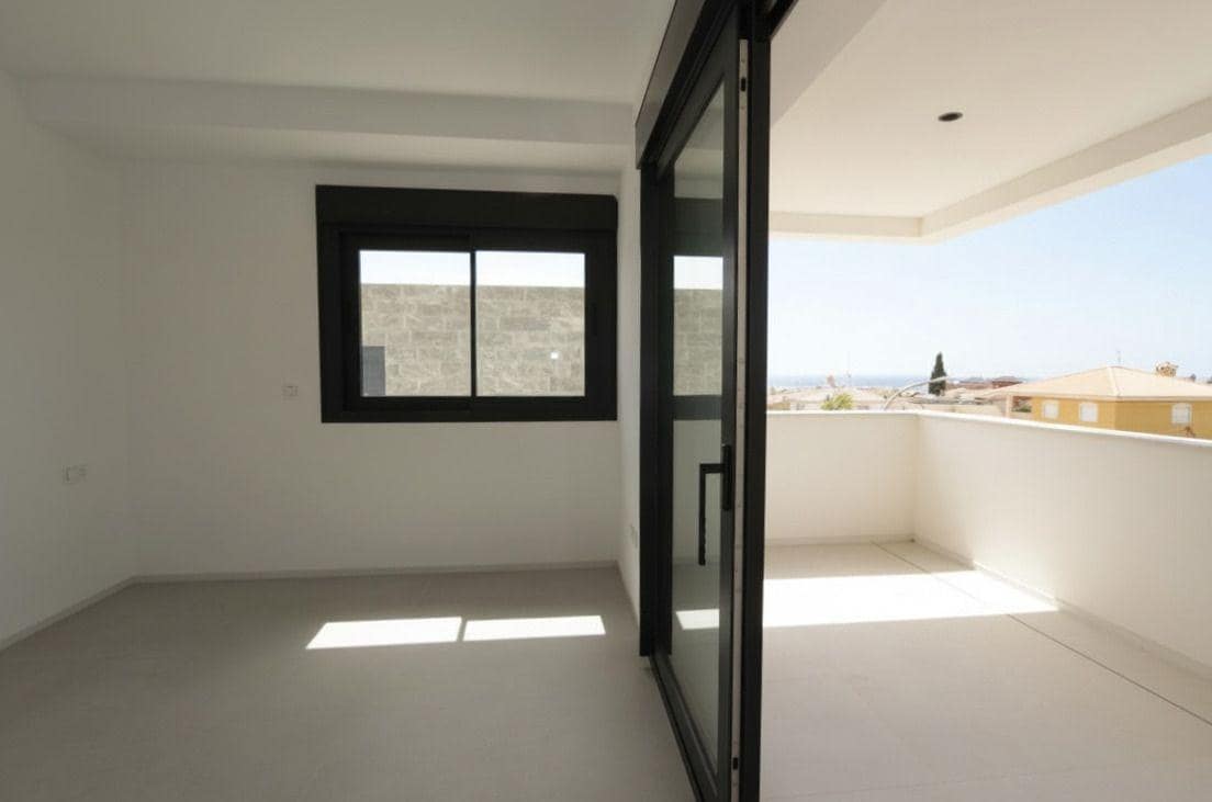 5 sypialnia Willa na sprzedaż w Puerto de Mazarron z basenem garażem - 1 340 000 € (Ref: 9773273)