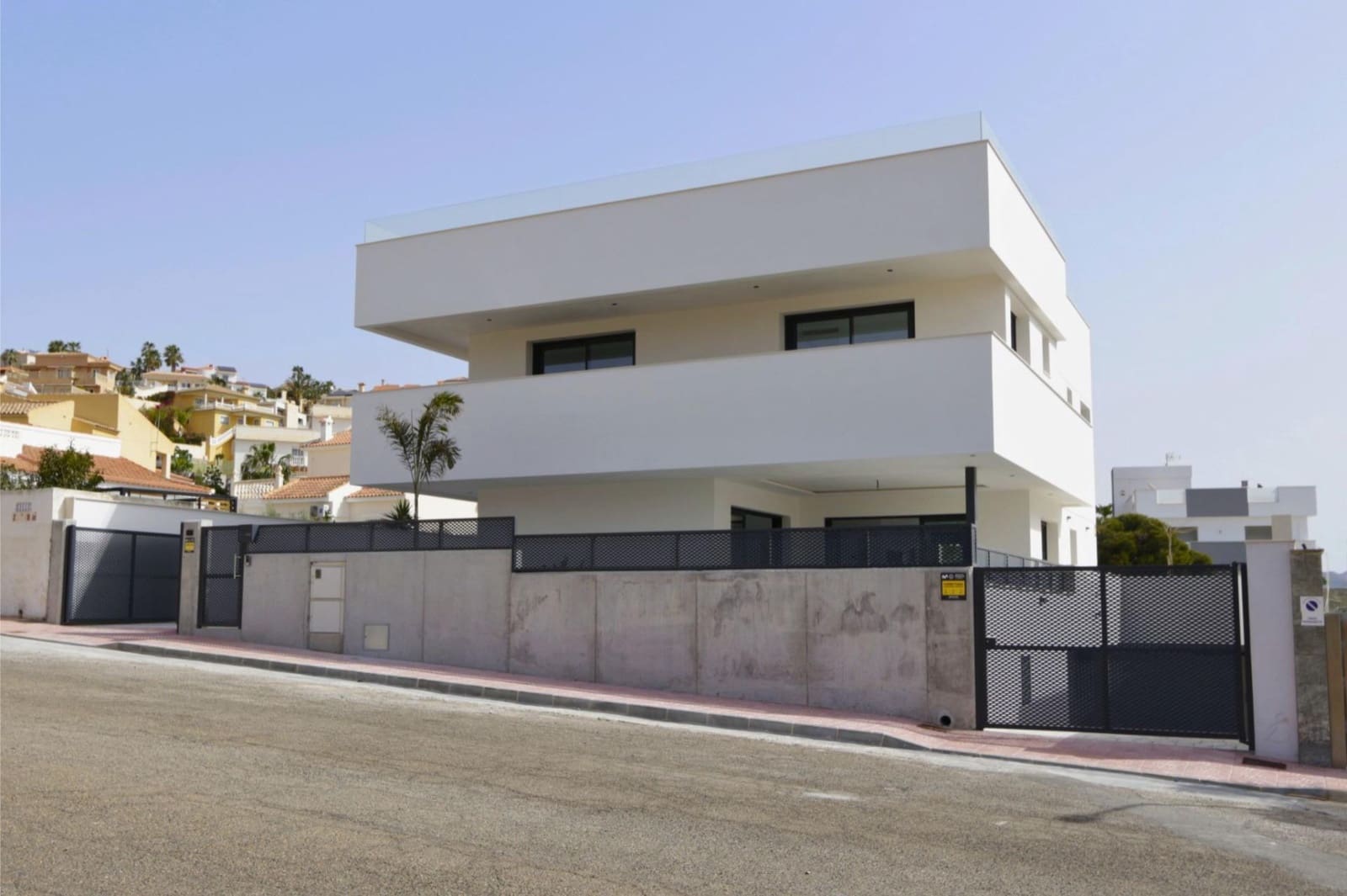 5 sypialnia Willa na sprzedaż w Puerto de Mazarron z basenem garażem - 1 340 000 € (Ref: 9773273)