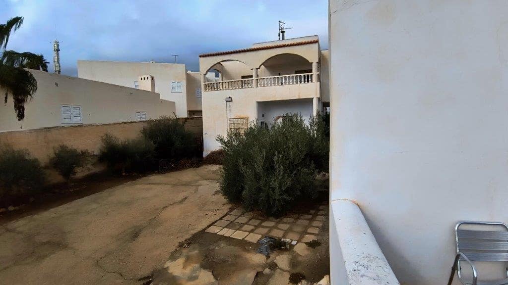 9 makuuhuone Huvila myytävänä paikassa Mojacar mukana 
autotalli - 1 200 000 € (Ref: 9486892)