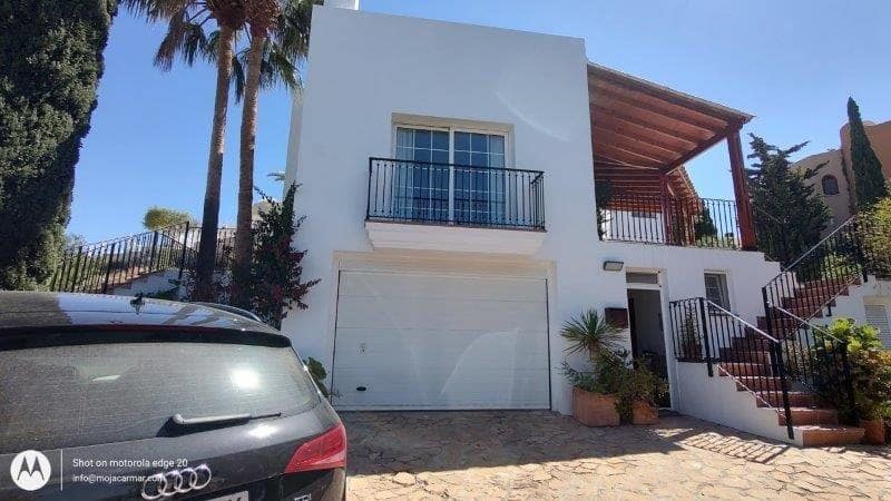 Chalet de 4 habitaciones en Mojácar en venta con piscina garaje - 590.000 € (Ref: 9486893)