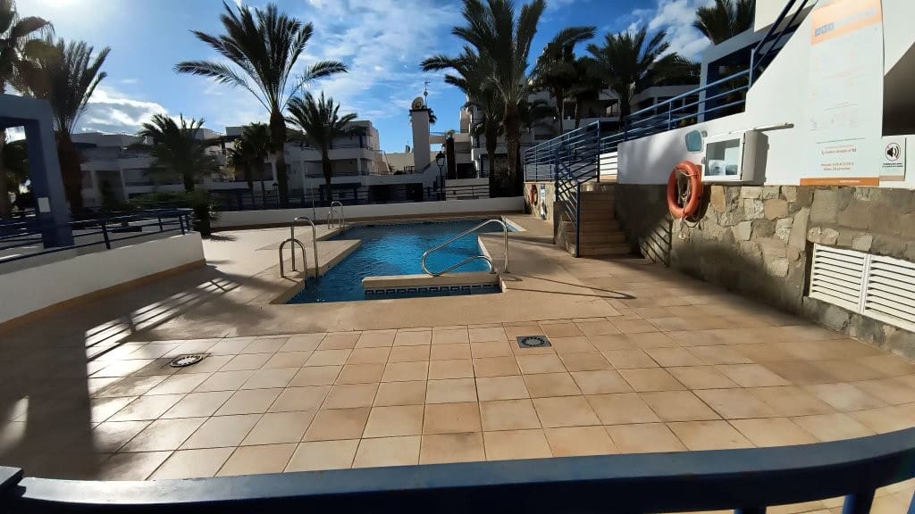 2 makuuhuone Huoneisto myytävänä paikassa Mojacar mukana uima-altaan 
autotalli - 219 950 € (Ref: 9486897)