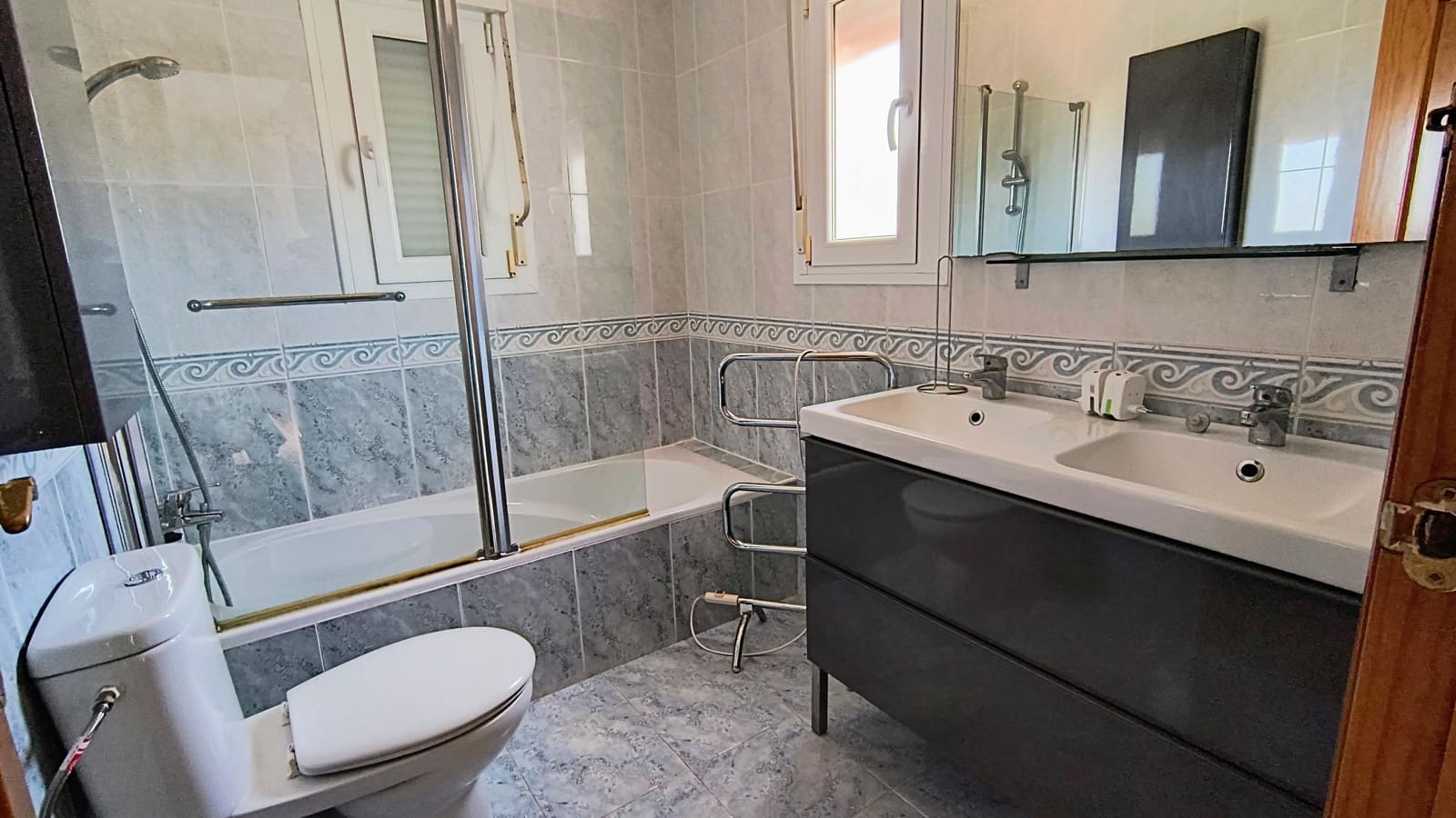 4 makuuhuone Huvila myytävänä paikassa Turre mukana 
autotalli - 369 950 € (Ref: 9486901)