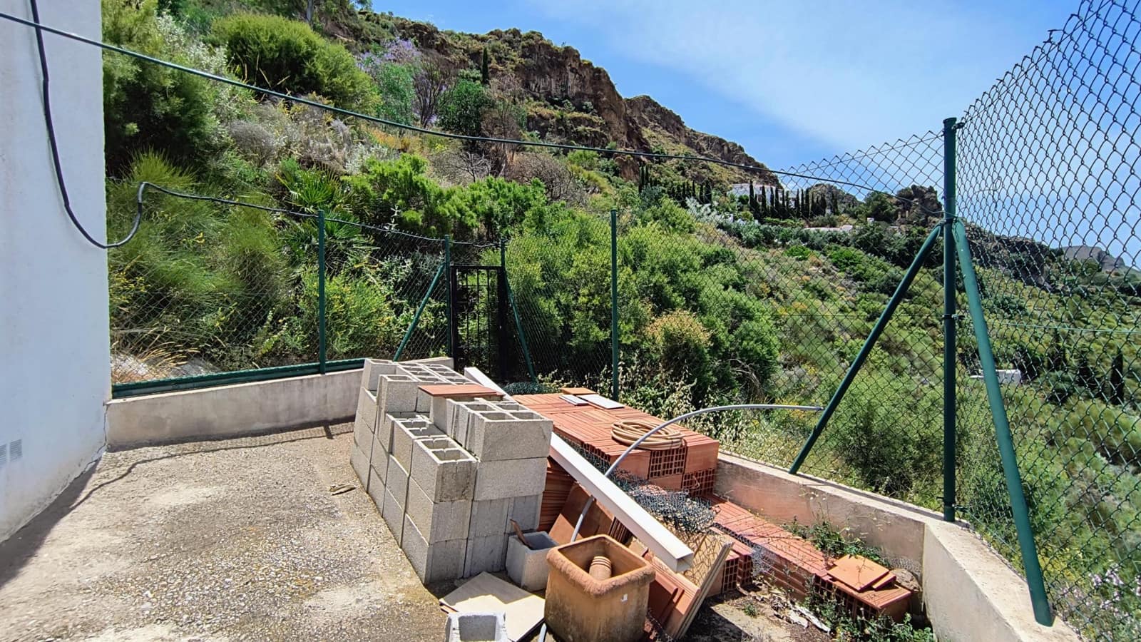 4 makuuhuone Huvila myytävänä paikassa Turre mukana 
autotalli - 369 950 € (Ref: 9486901)