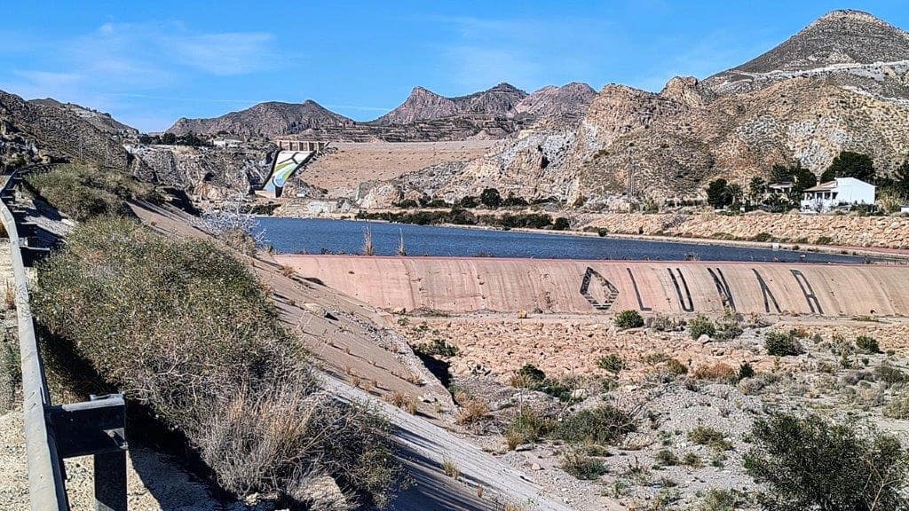 2 makuuhuone Huvila myytävänä paikassa Cuevas del Almanzora mukana uima-altaan 
autotalli - 189 950 € (Ref: 9486903)