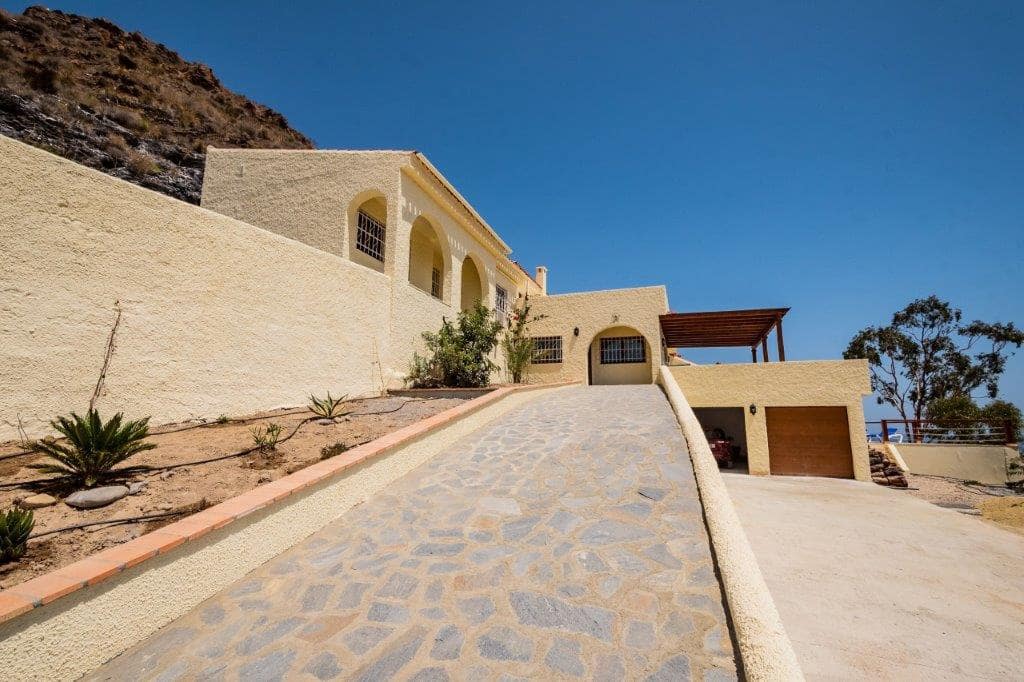 4 bedroom Villa for sale in Mojacar with pool garage - € 610,000 (Ref: 9486904)