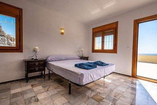 4 bedroom Villa for sale in Mojacar with pool garage - € 610,000 (Ref: 9486904)