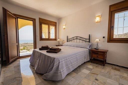 4 bedroom Villa for sale in Mojacar with pool garage - € 610,000 (Ref: 9486904)