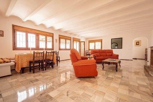 4 bedroom Villa for sale in Mojacar with pool garage - € 610,000 (Ref: 9486904)