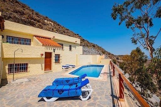 4 bedroom Villa for sale in Mojacar with pool garage - € 610,000 (Ref: 9486904)