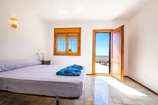 4 bedroom Villa for sale in Mojacar with pool garage - € 610,000 (Ref: 9486904)