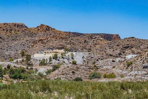 4 bedroom Villa for sale in Mojacar with pool garage - € 610,000 (Ref: 9486904)