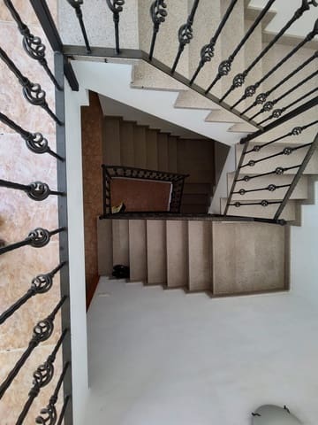 6 bedroom Villa for sale in Mojácar with pool garage - € 585,000 (Ref: 9539874)