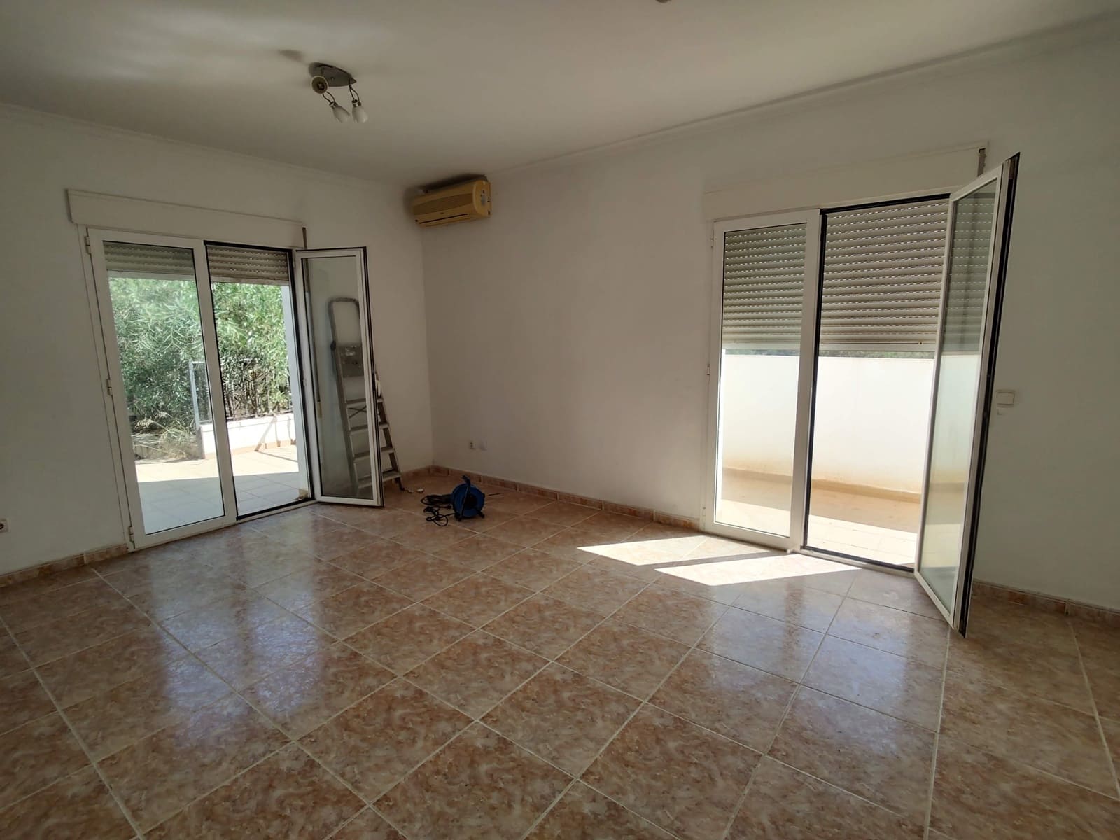 6 bedroom Villa for sale in Mojacar with pool garage - € 585,000 (Ref: 9539874)