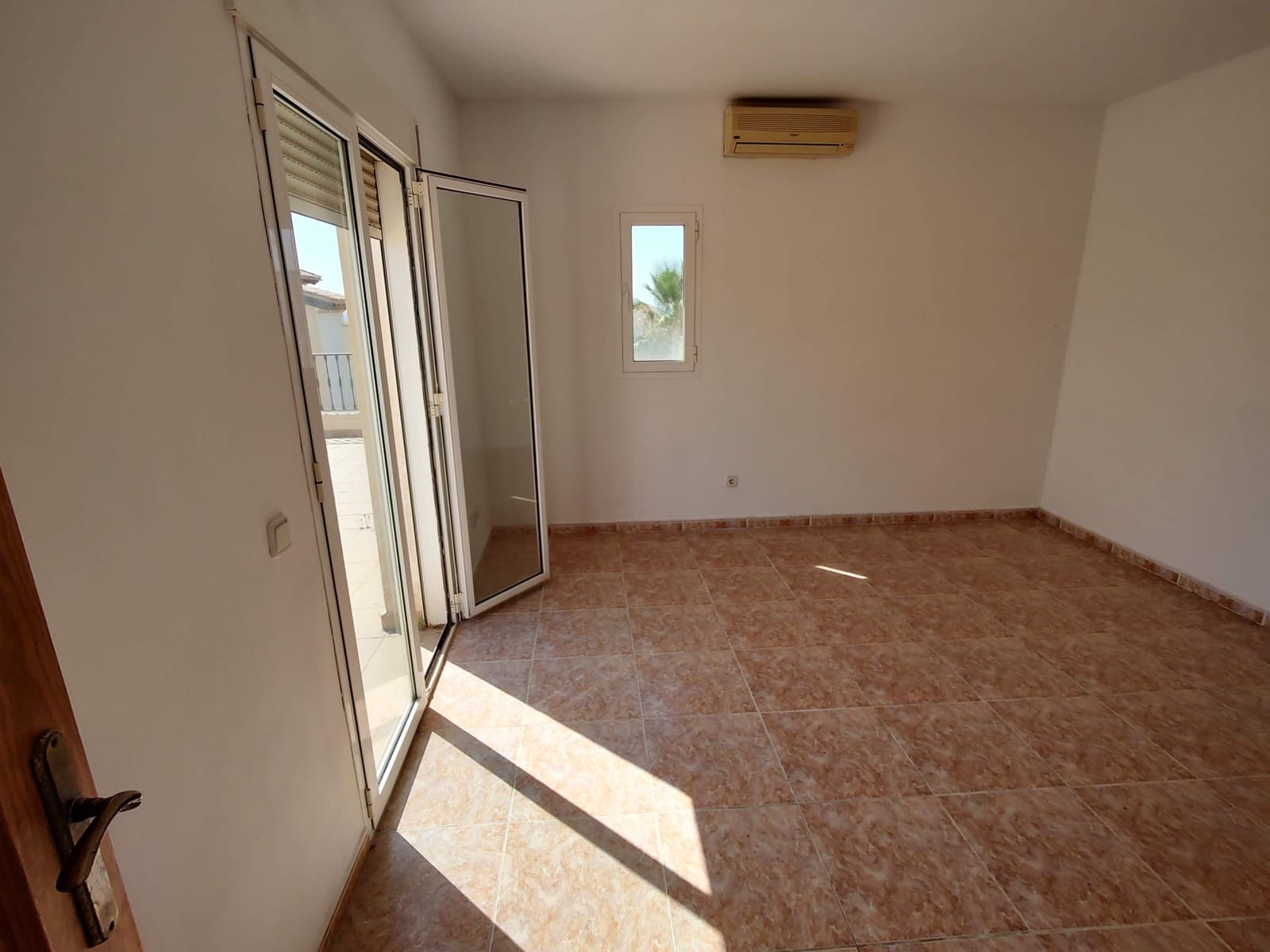 6 bedroom Villa for sale in Mojacar with pool garage - € 585,000 (Ref: 9539874)