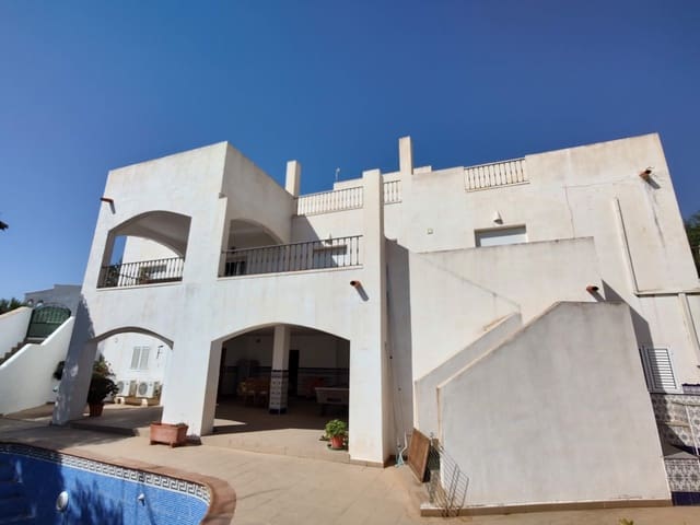 6 bedroom Villa for sale in Mojácar with pool garage - € 585,000 (Ref: 9539874)