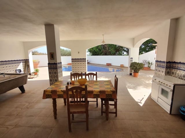 6 bedroom Villa for sale in Mojácar with pool garage - € 585,000 (Ref: 9539874)