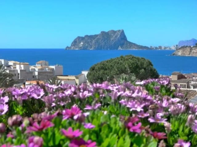 Chalet de 4 habitaciones en Moraira, Teulada-Moraira en venta con piscina garaje - 1.490.000 € (Ref: 5086856)