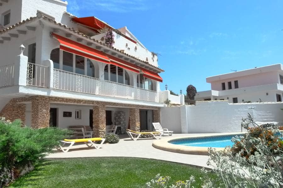 4 bedroom Villa for sale in Moraira with pool garage - € 1,490,000 (Ref: 5086856)